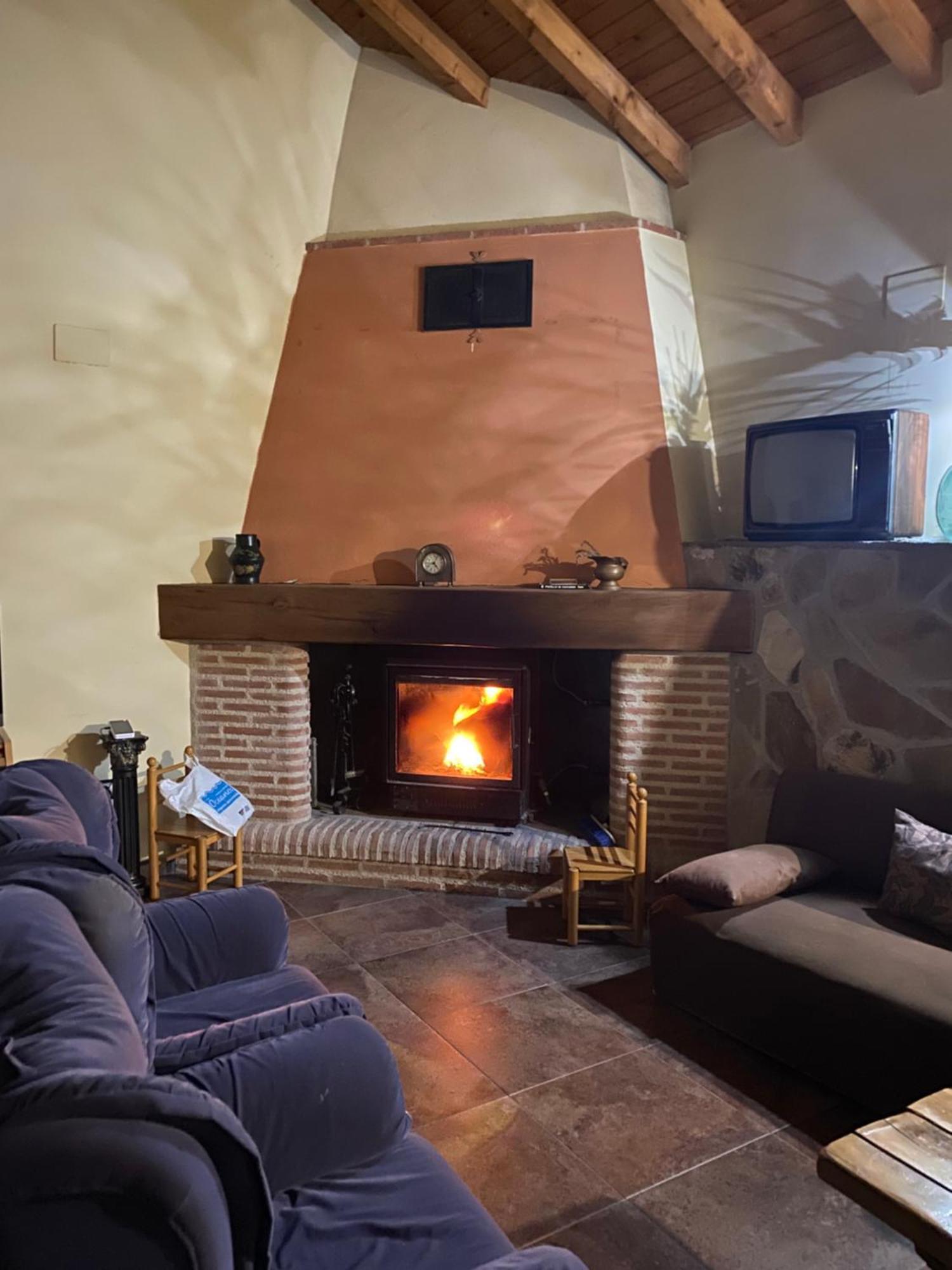 Higueras Y Olivos Villa Candeleda Eksteriør bilde